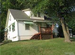 1050 S 4th St, Saint Charles, MO 63301