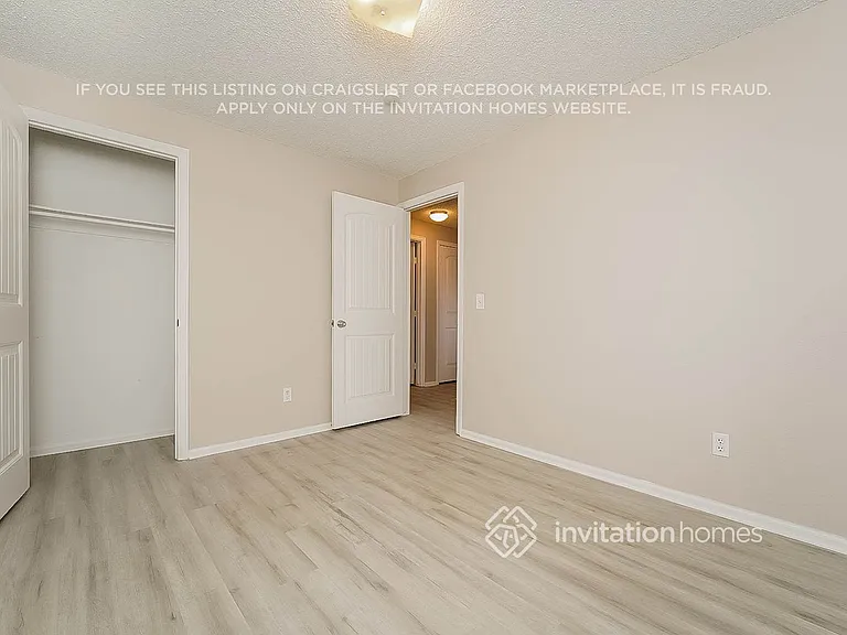 647 S 6th Ave — Photo 8