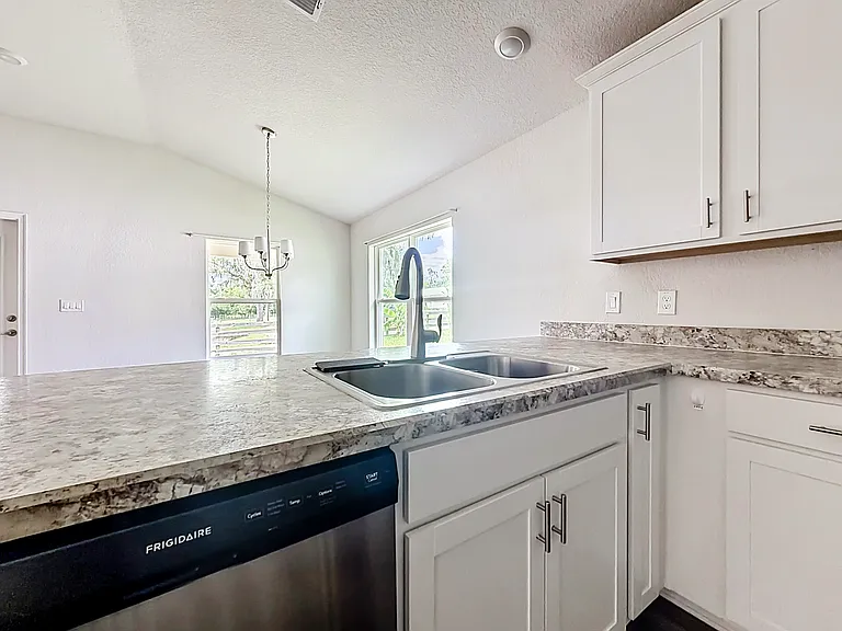187 NW 45th Loop — Photo 15