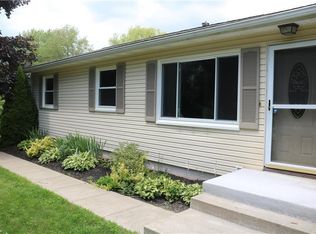 77 W Ingleside Dr, Akron, OH