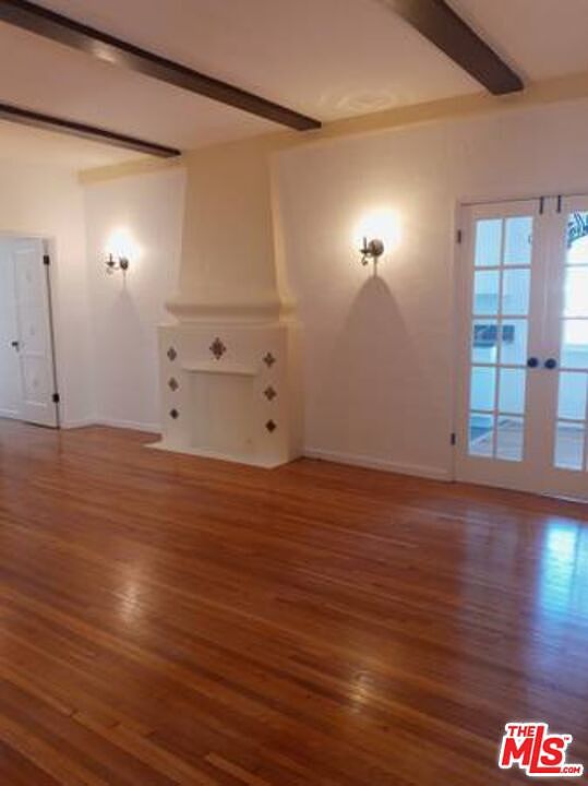1st image of 331 1/2 N Heliotrope Dr