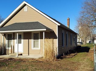 109 N Blayney St, Alexis, IL 61412