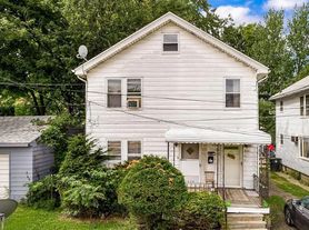 1032 & 1034 Clay St, Akron, OH