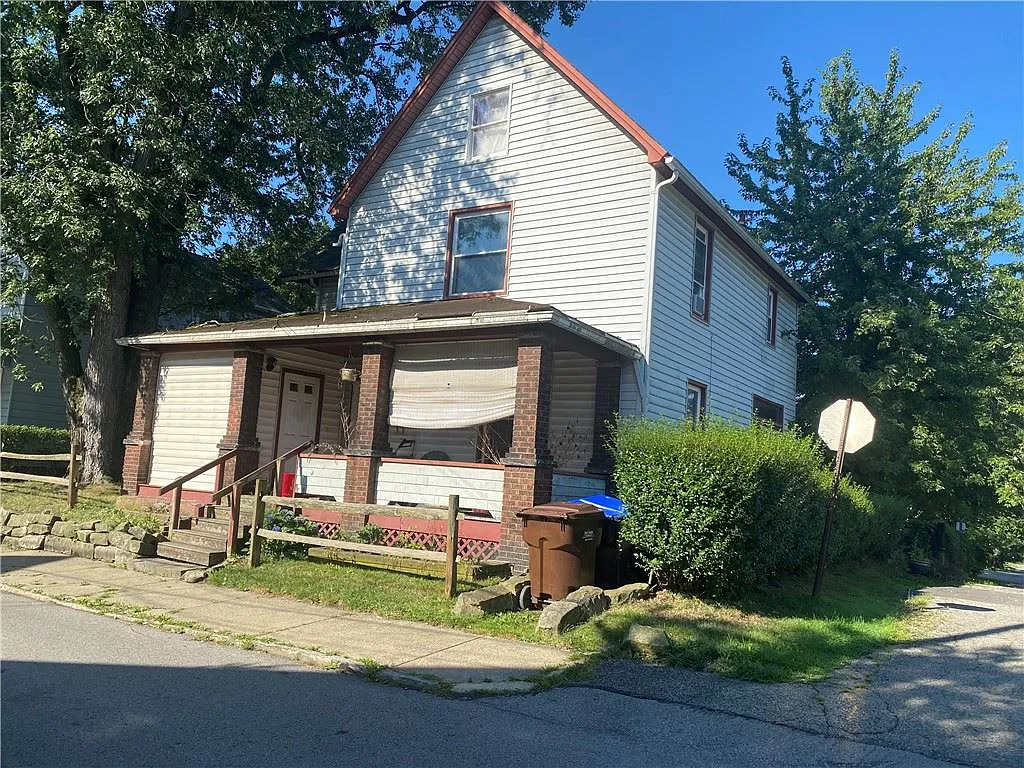 105 5th Ave photo 1