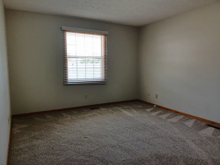 1902 Kristen Ct — Photo 10