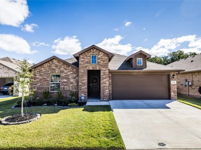 316 Abingdon St, Azle, TX, 76020