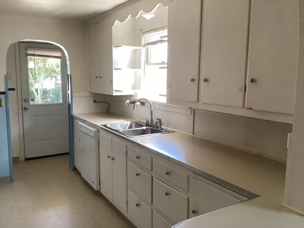 2219 Rockefeller Ave #A, Everett, WA 98201