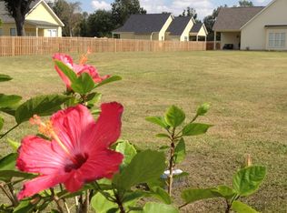 10A Le Petit Cv, Long Beach, MS 39560