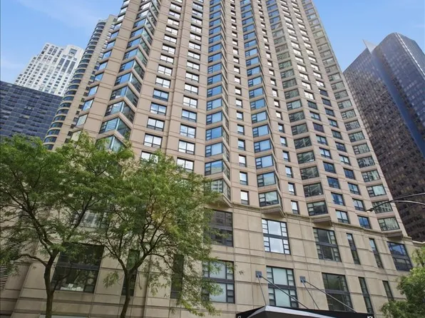 401 E Ontario St APT 1409, Chicago, IL 60611