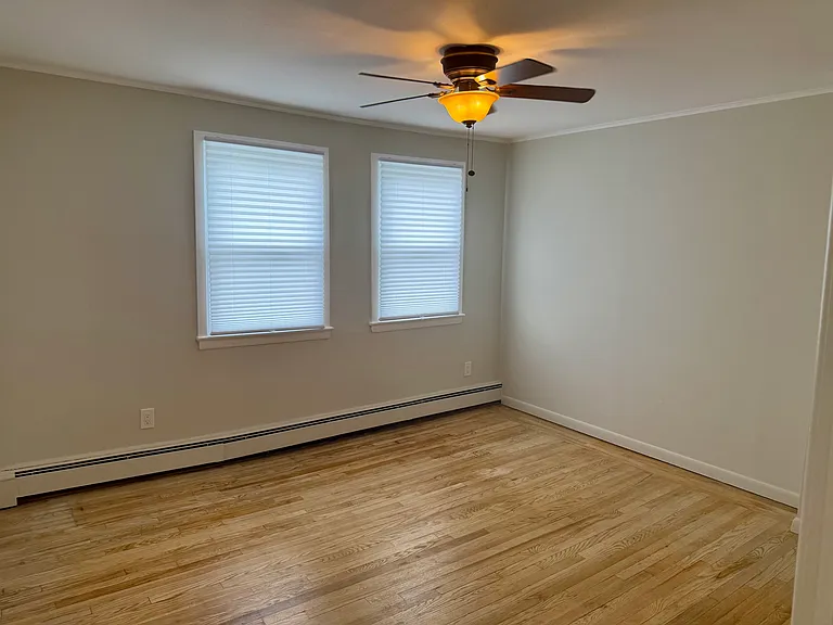 8-04D Saddle River Rd — Photo 11