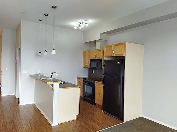 1st image of 10531 117th St NW #315