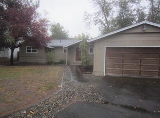983 Mayfair Ln, Grants Pass, OR 97527