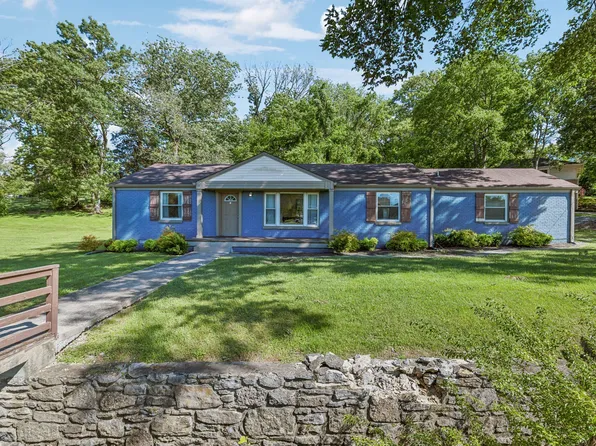 1201 S Graycroft Ave, Madison, TN 37115