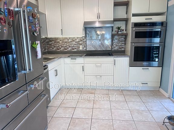 2nd image of 218 Silas Phelps Ct