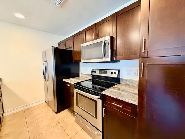 503 Hancock Bridge Pkwy, Cape Coral, FL 33990