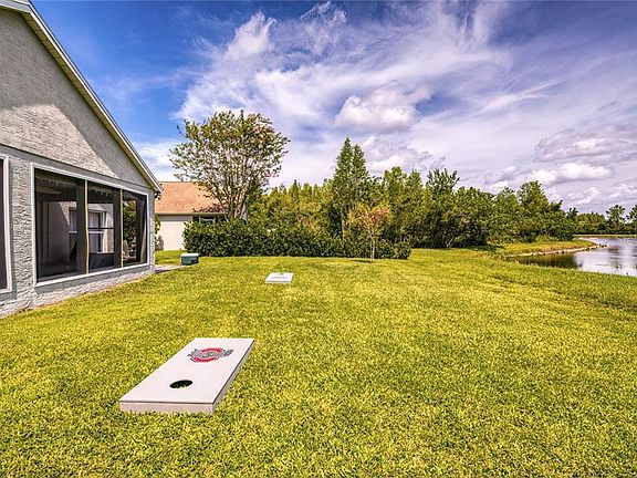 3rd image of 4258 Pine Isle Dr