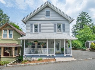 27 Fletcher Pl, Mount Tabor, NJ 07878