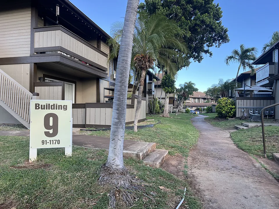 91-1170 Puamaeole St #1-9D-1