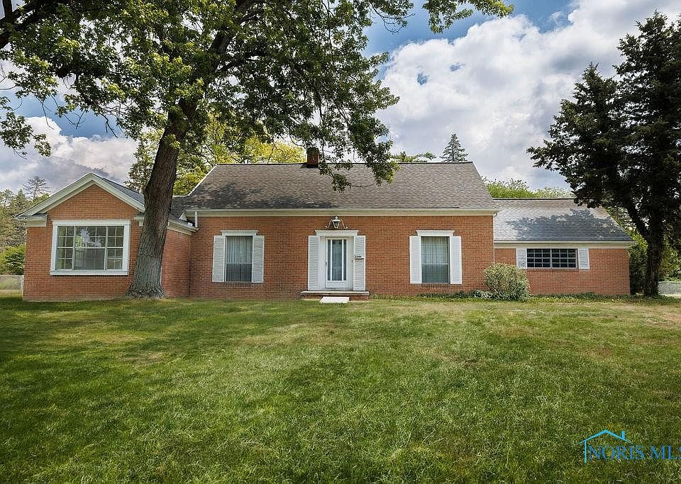1st image of 2344 E Grecourt Dr