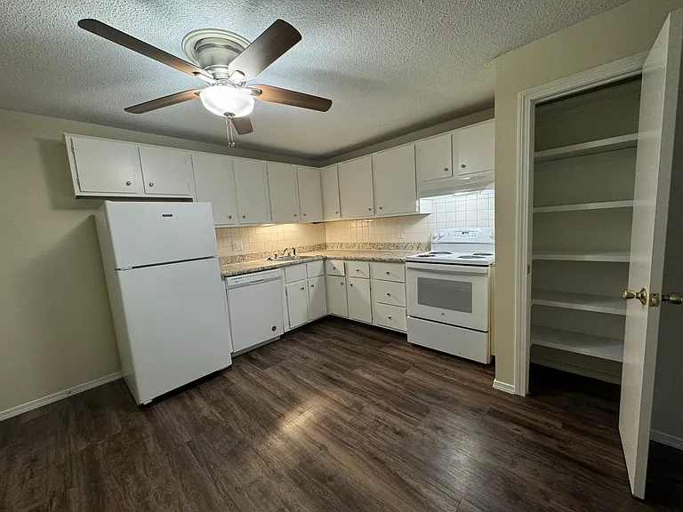 Milford Trails Apartments and Storage — Photo 51