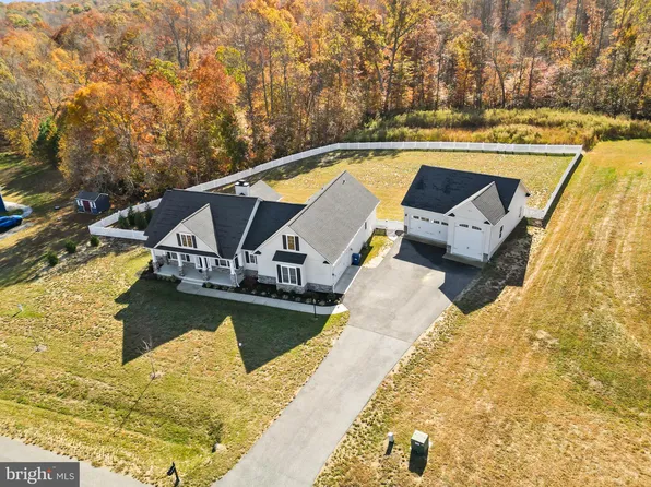 16008 Ambleside Ct, Hughesville, MD 20637