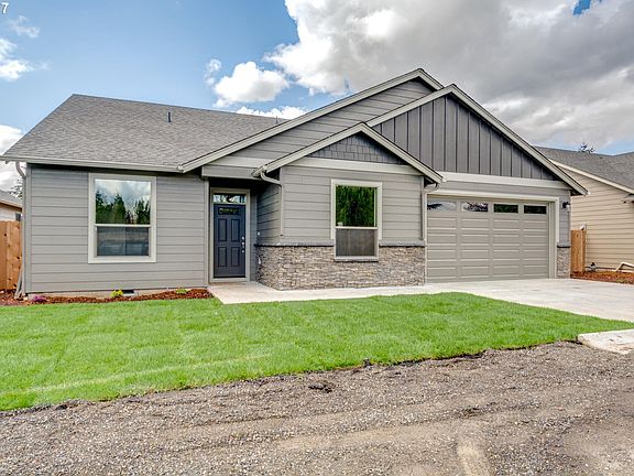 3rd image of 8412 NE 127th Ct
