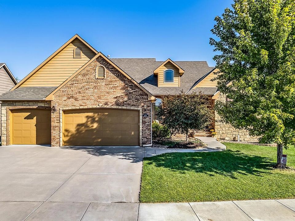 1st image of 1016 E Rosemont Ct
