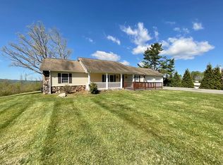 452 Breezy Ridge Rd, Woodlawn, VA 24381