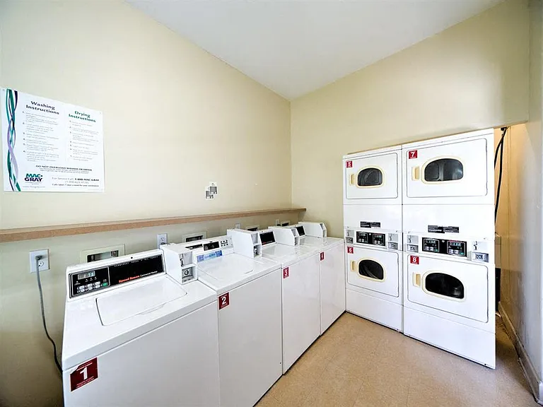 Thomas Chase Apartments — Photo 5