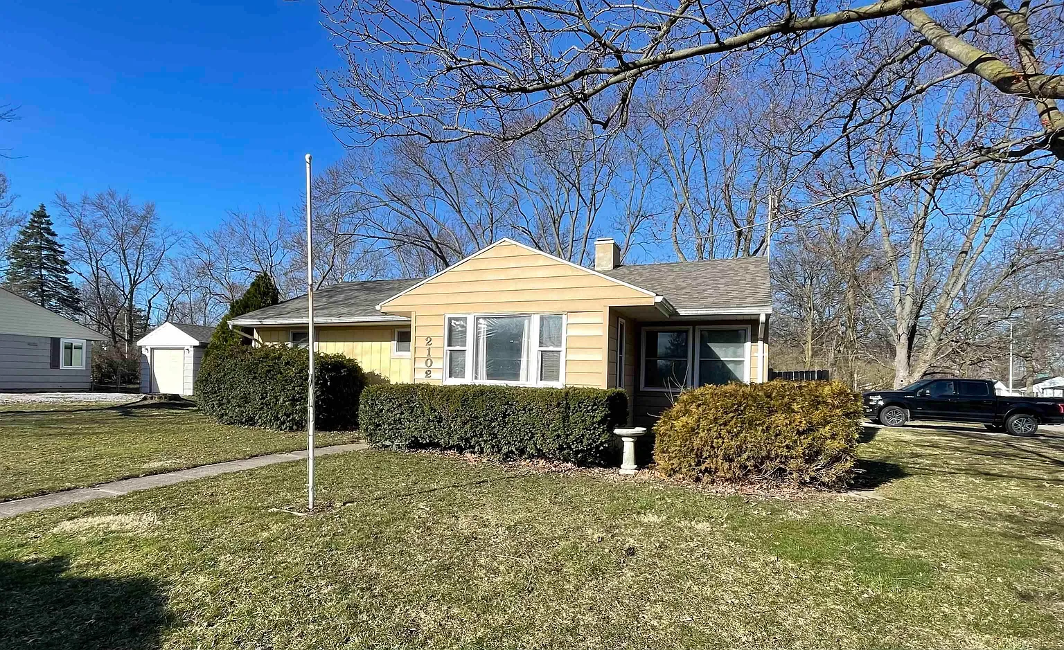 2102 Reckeweg Rd photo 1