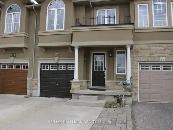 27 Waterbridge St, Hamilton, ON L8J 0E3