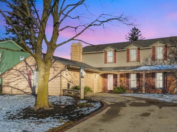 6114 Red Oak Dr, Fort Wayne, IN 46835