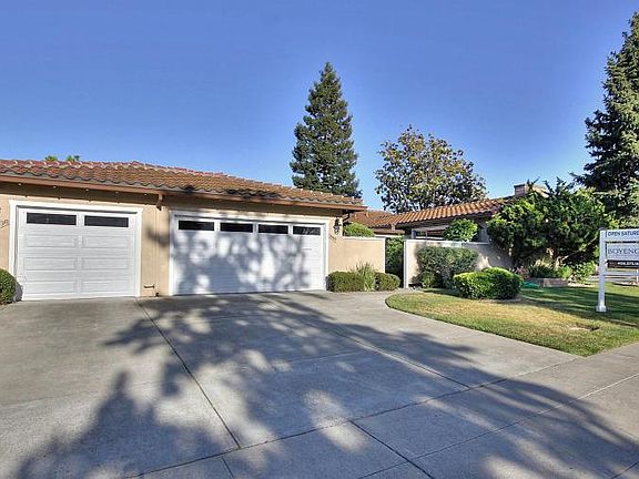 3rd image of 1638/1640 Albatross Dr