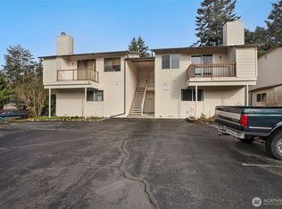 7304 NE 142nd Pl #D1, Kirkland, WA