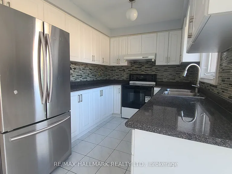 63 Cairns Dr — Photo 12