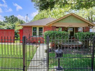 1102 Peddie St, Houston, TX 77009