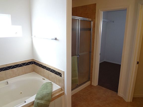 3rd image of 4008 Willowbrook Pl NW