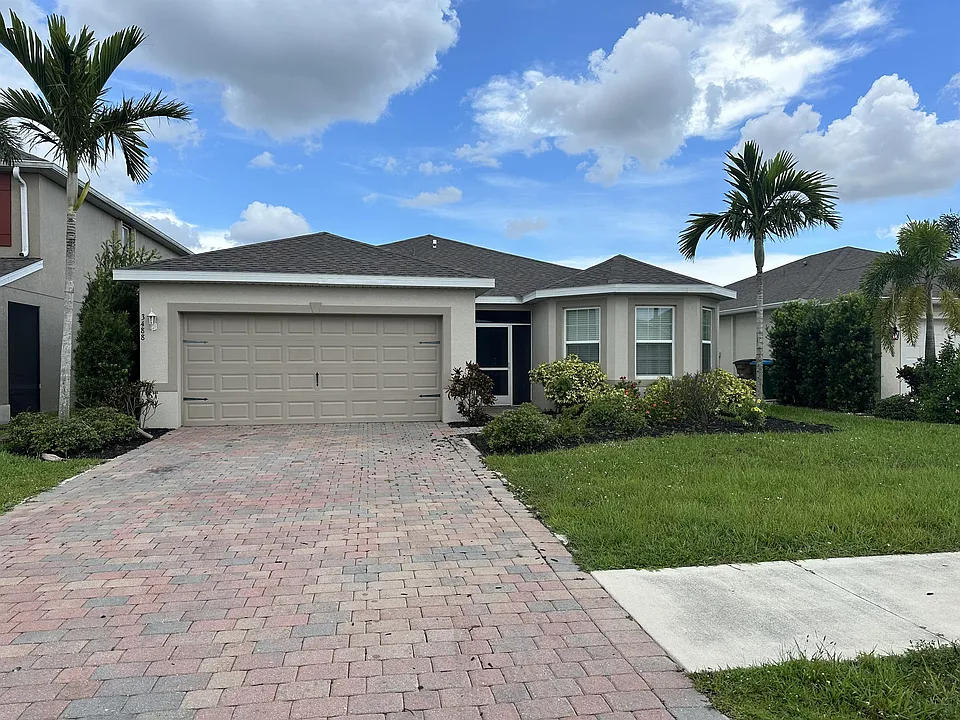 3488 Acapulco Cir