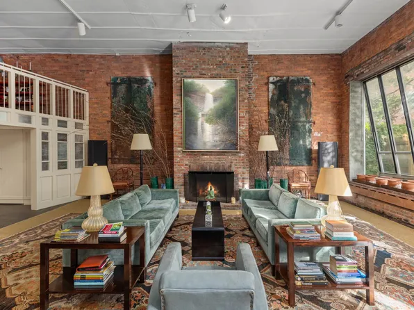 72 Horatio Street image 3 of 14