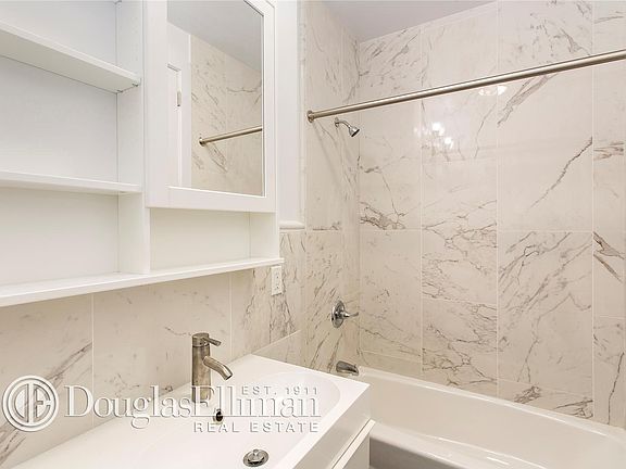 5th image of 52 E 76th St Fl 4