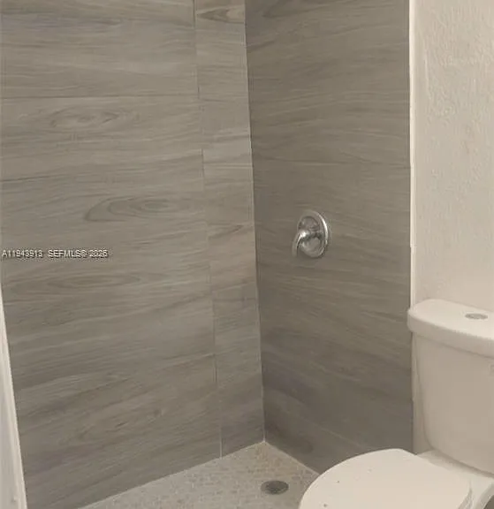 2551 SE 16th Ter #202 — Photo 15