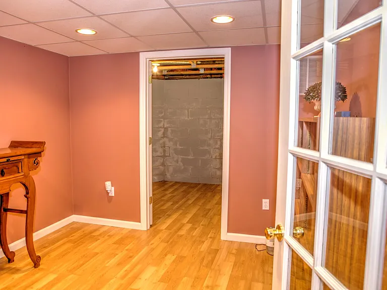 14 Taft Ct — Photo 21