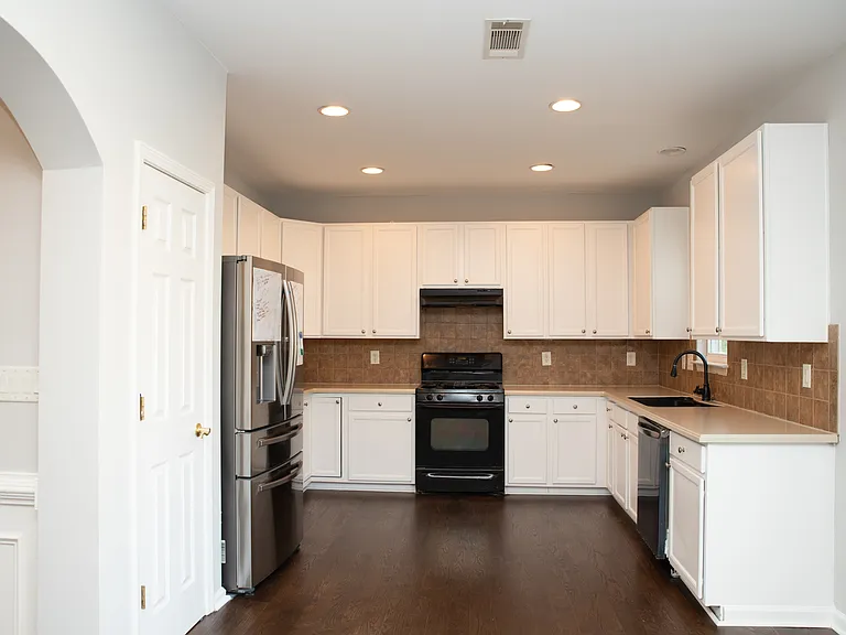 1143 Overview Dr — Photo 8