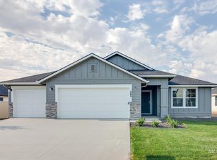 301 Chalcedony Ave, Caldwell, ID 83605