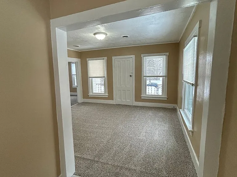 401 Hannibal St — Photo 4