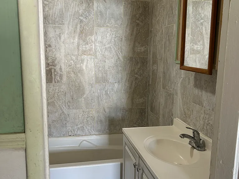 326 Ontario St #2 — Photo 20