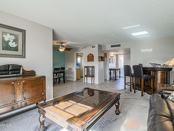 3rd image of 10335 W Cinnebar Ave