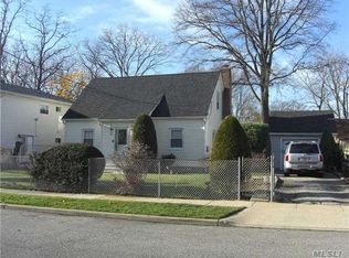 55 Cottage Pl, Roosevelt, NY 11575