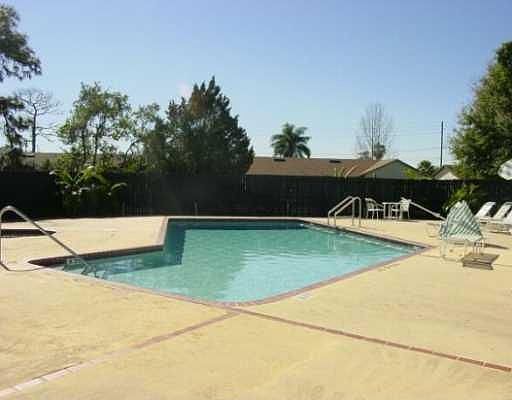 Well maintained pool and community center
