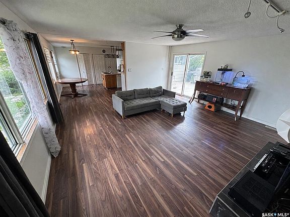 3rd image of 106 Downey STREET